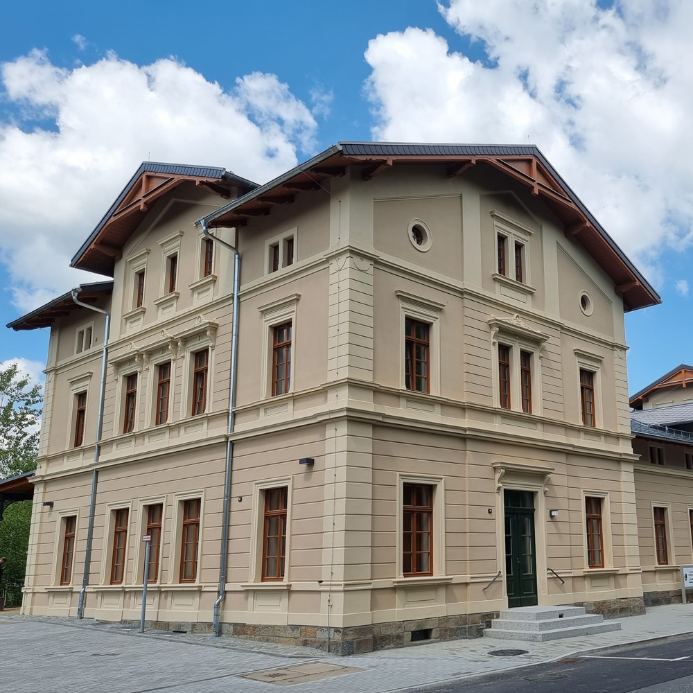 Historischer Bahnhof Großpostwitz: Außenputzarbeiten 2020/2021